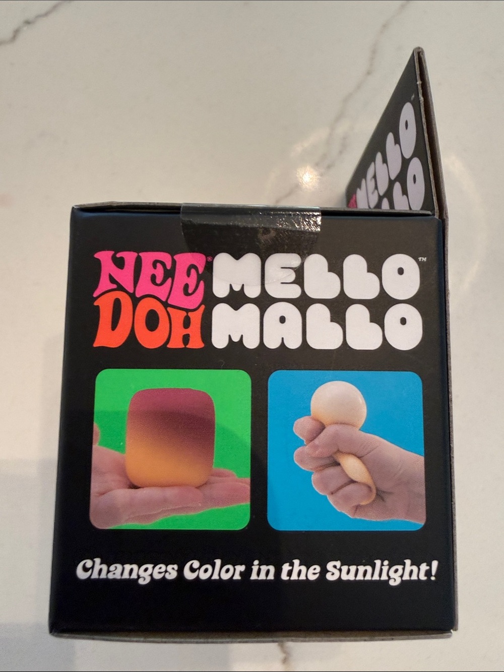 Color-Changing Squishy Toy - Yellow - Picture 5 of 6